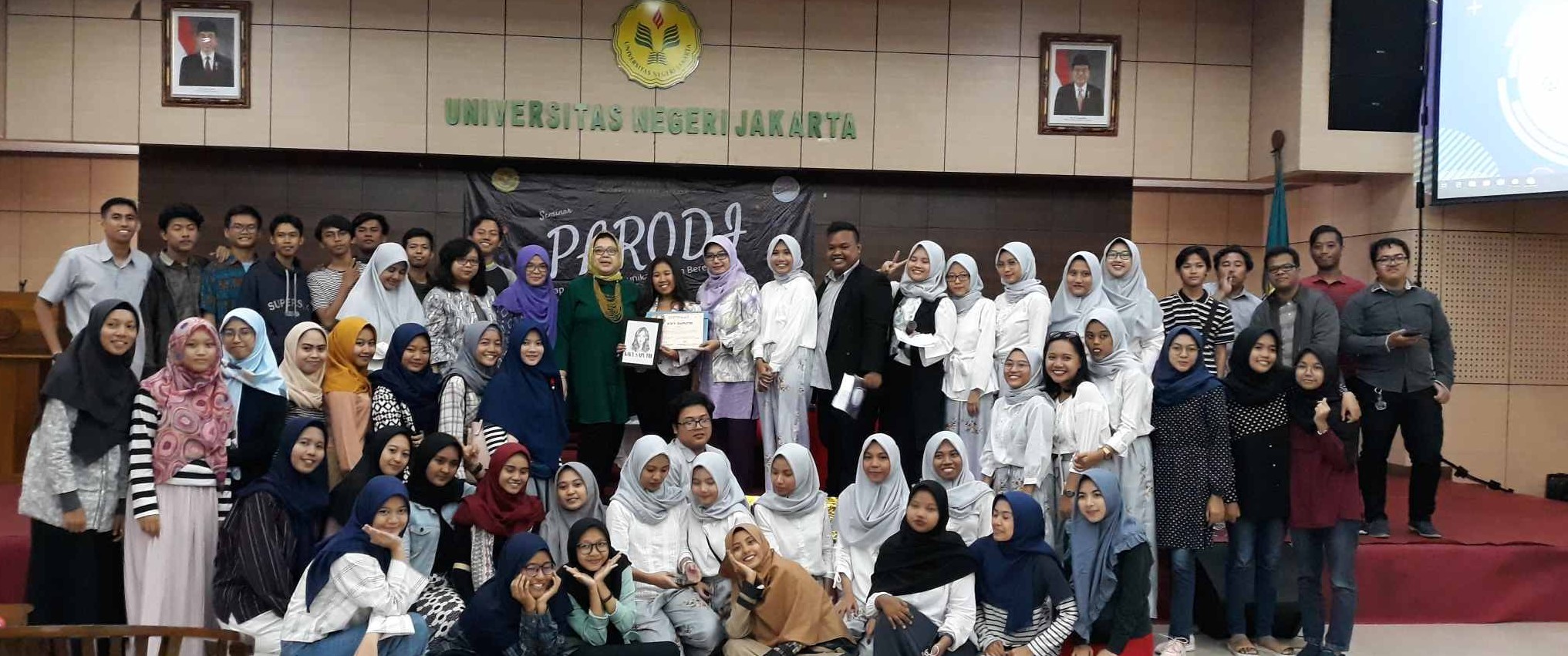 Seminar Parodi Program Studi Pendidikan Bahasa dan Sastra Indonesia FBS UNJ