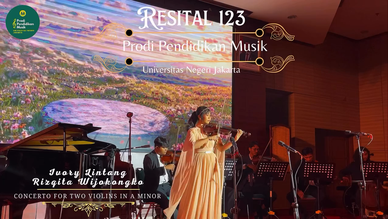 Penampilan resital instrumen violin oleh Ivory Lintang Rizqita Wijokongko dalam kegiatan Resital Semester 123 Program Studi Pendidikan Musik UNJ.
