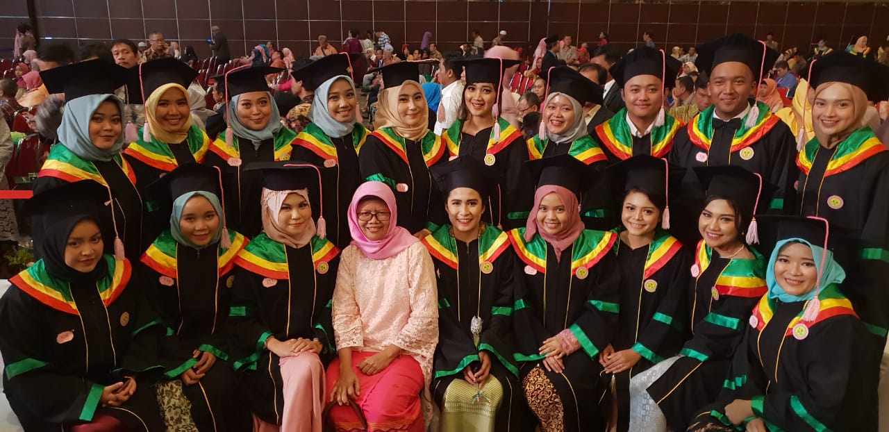 Wisuda Universitas Negeri Jakarta 2018 post thumbnail image